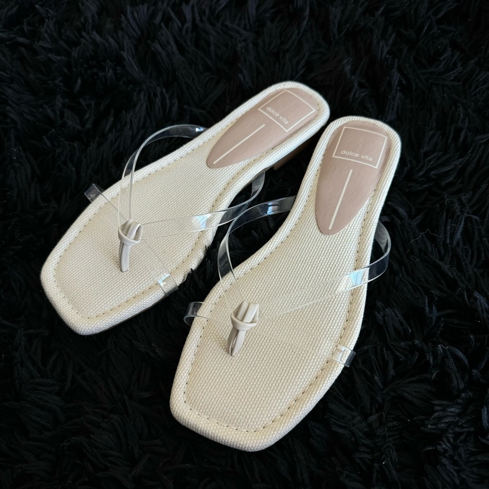 Dolce Vita Lucca sandal